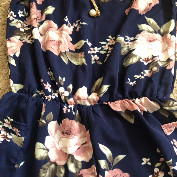 Floral Romper - Picture 5 of 5